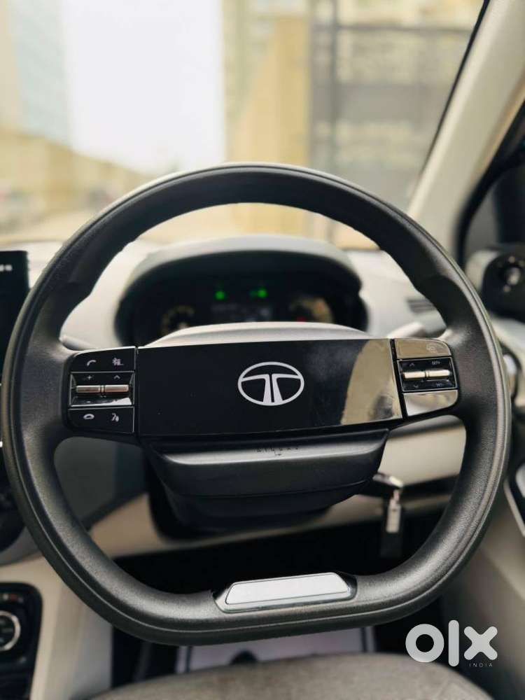 Tata Tiago, 2025, Petrol