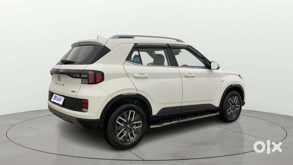 Hyundai Venue 1.0 S (o) Turbo Dct, 2022, Petrol