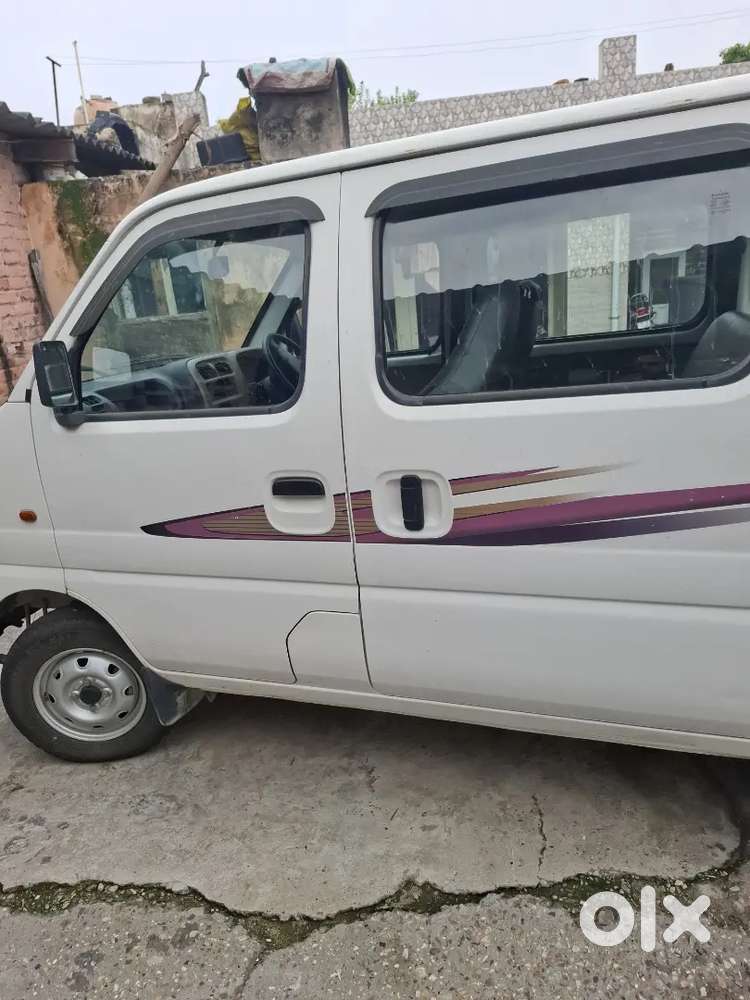 Maruti Suzuki Eeco 2017