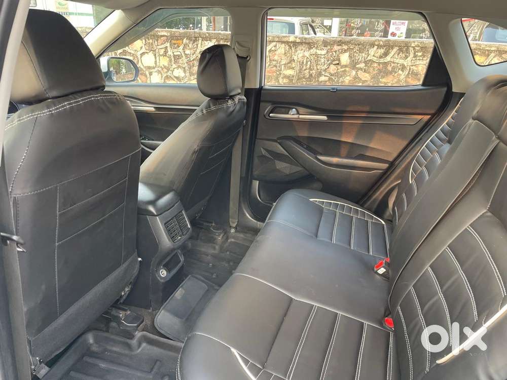 Maruti Suzuki Swift Dzire Vxi Optional, 2019, Petrol