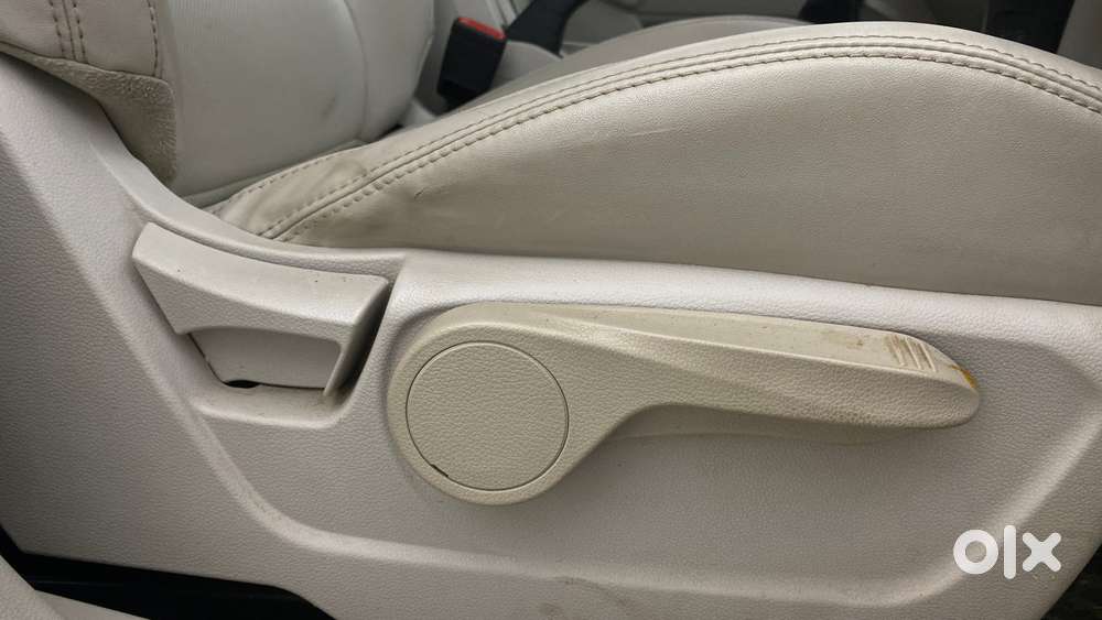 Mahindra Xuv300 W8 Option, 2021, Petrol