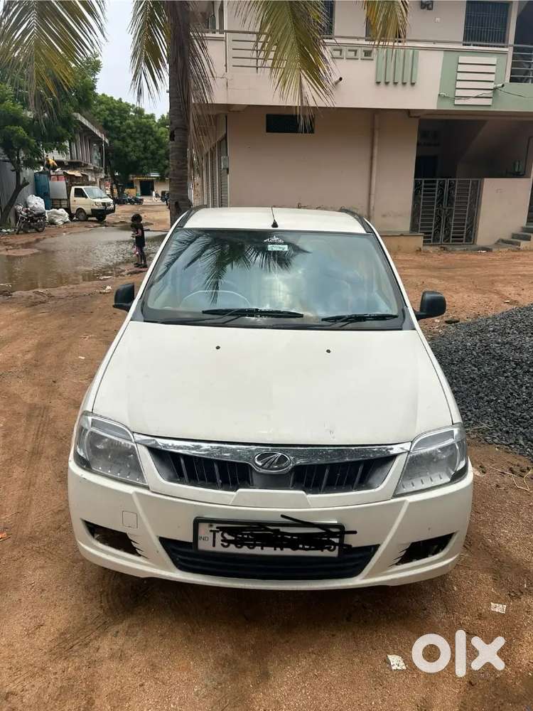 Mahindra Verito 1.5 D2 2012