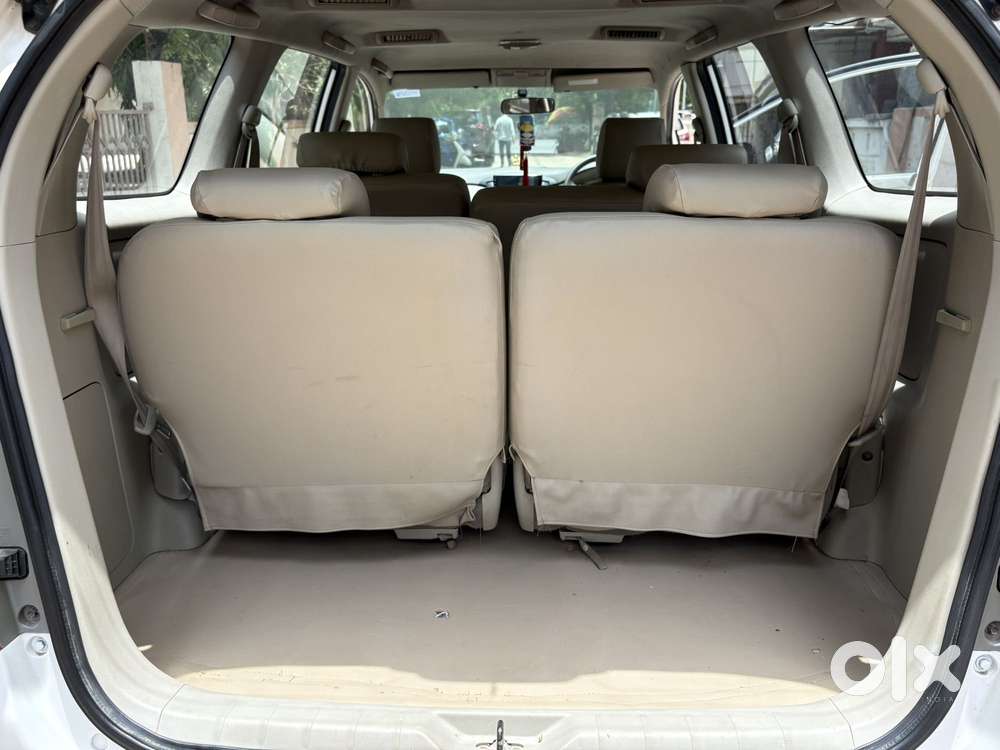 Toyota Innova 2.5 G (diesel) 8 Seater, 2013, Diesel