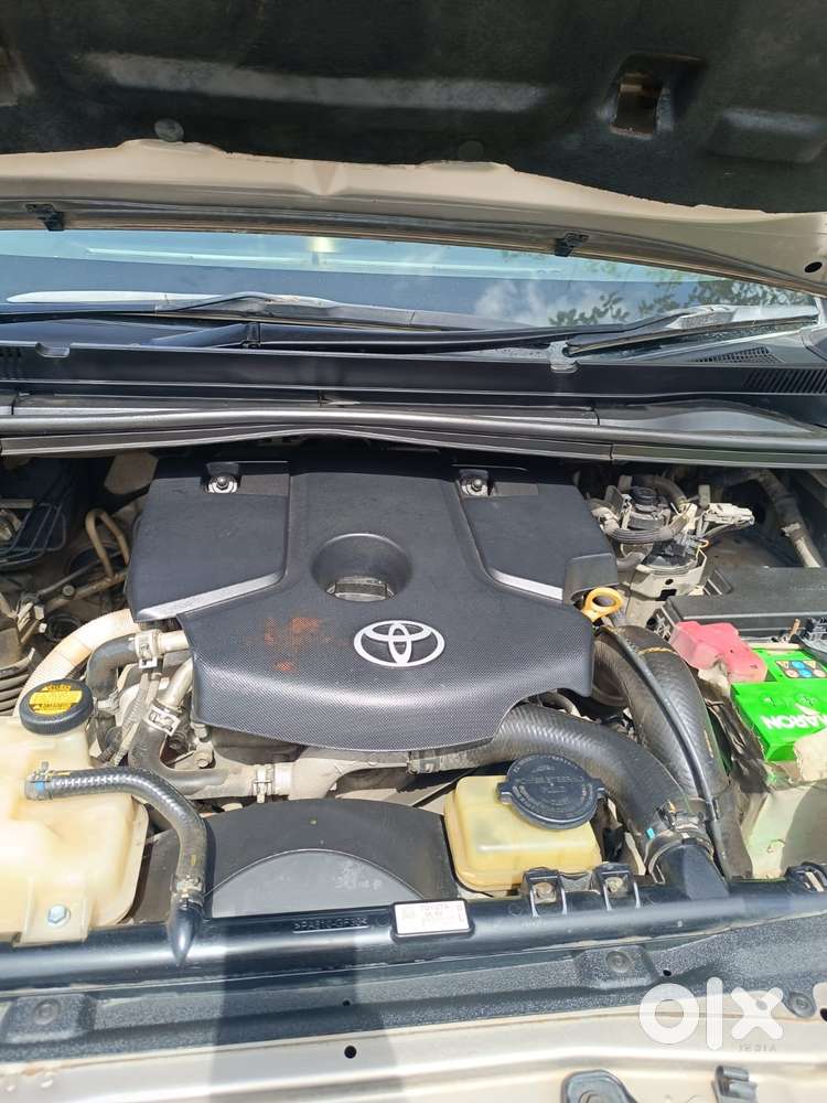 Toyota Innova Crysta 2.8z Automatic, 2016, Diesel