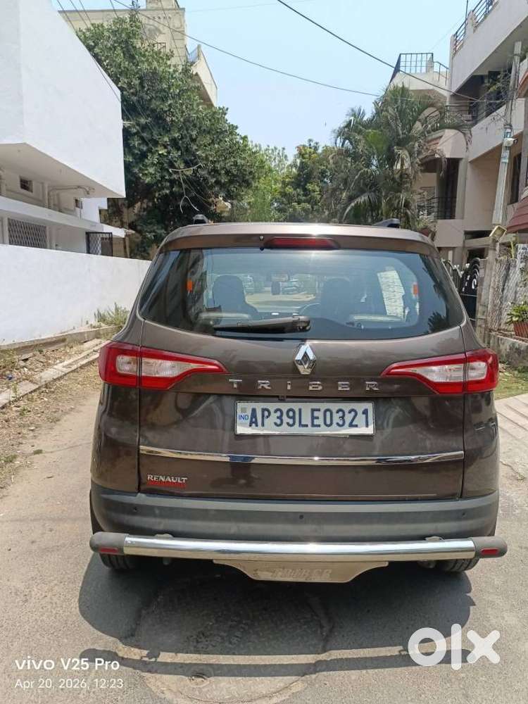 Renault Triber Rxz, 2021, Petrol