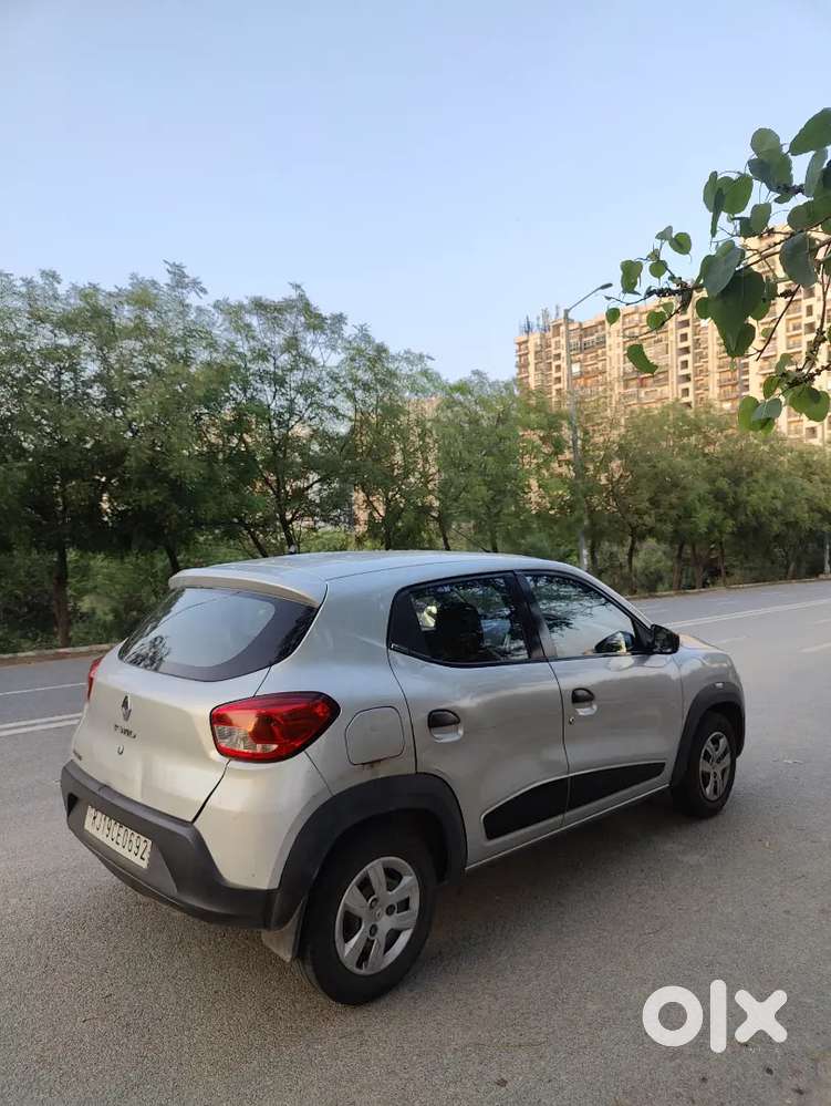 Car Kwid 2016 Rxt 90400 1st Owner Single Hand Driven Cng Fitted 32 Kml