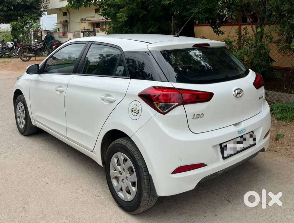 Hyundai I20 Petrol Spotz, 2017, Petrol