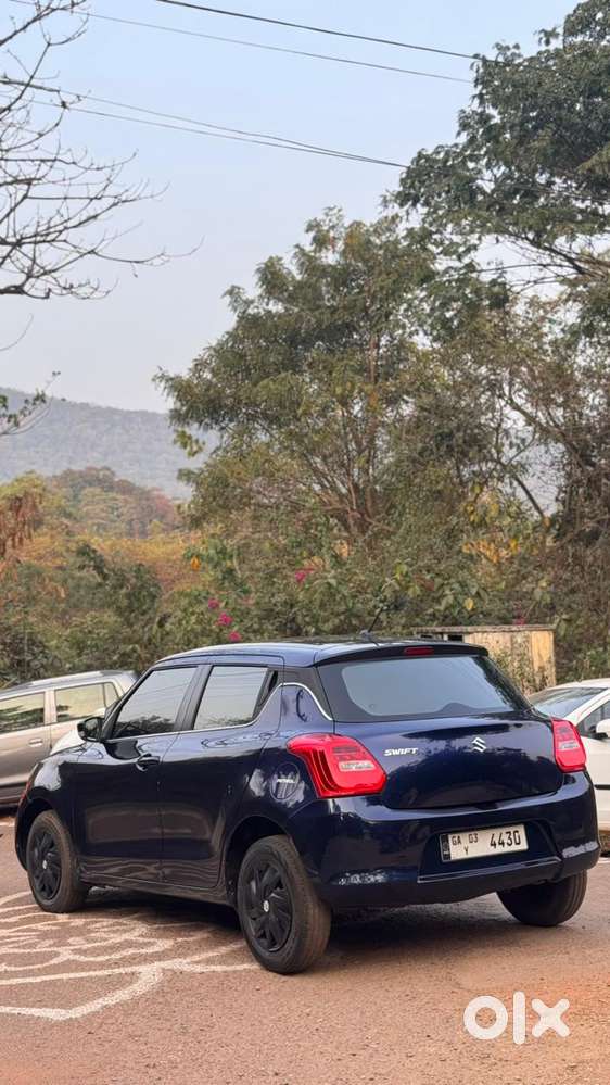 Maruti Suzuki Swift Vxi + Manual, 2018, Petrol