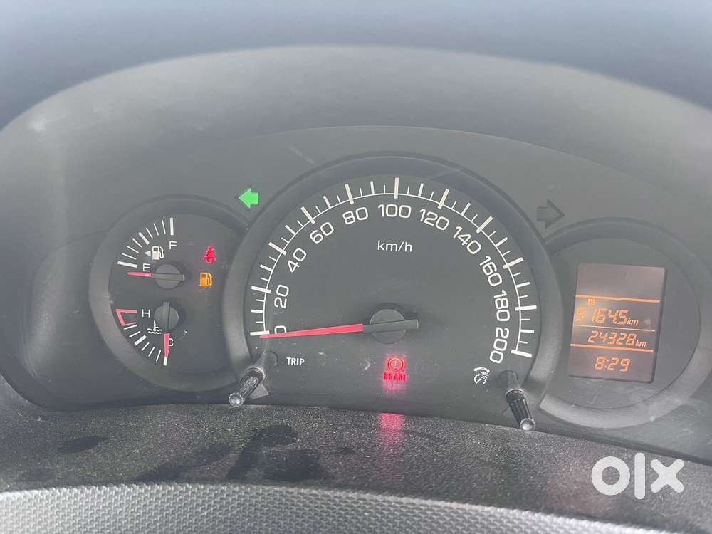 Maruti Suzuki Swift 1.2 Lxi (o), 2014, Petrol