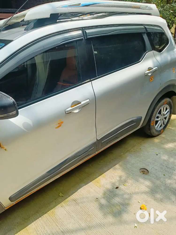 Renault Triber 2023 Petrol