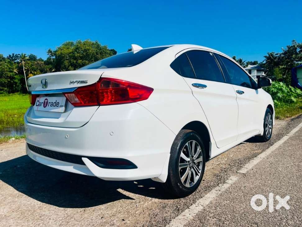 Honda City I-vtec V, 2017, Petrol