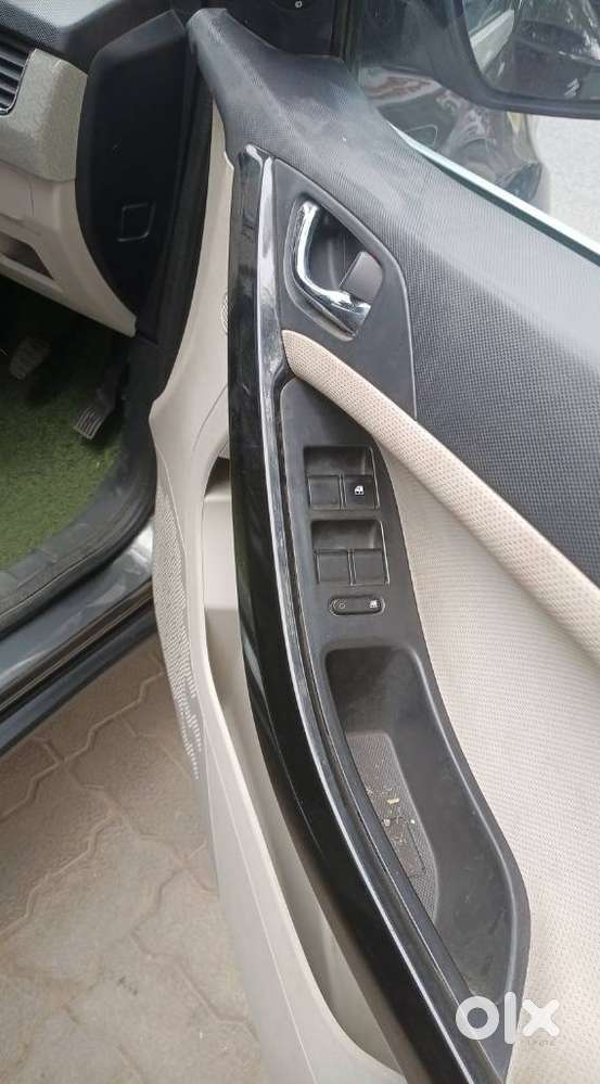 Tata Nexon 1.2 Revotron Xz Plus Dual Tone, 2020, Petrol