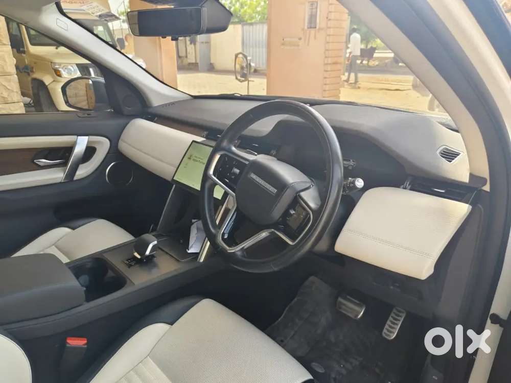 Land Rover Discovery Sport 2024 Petrol Well Maintained