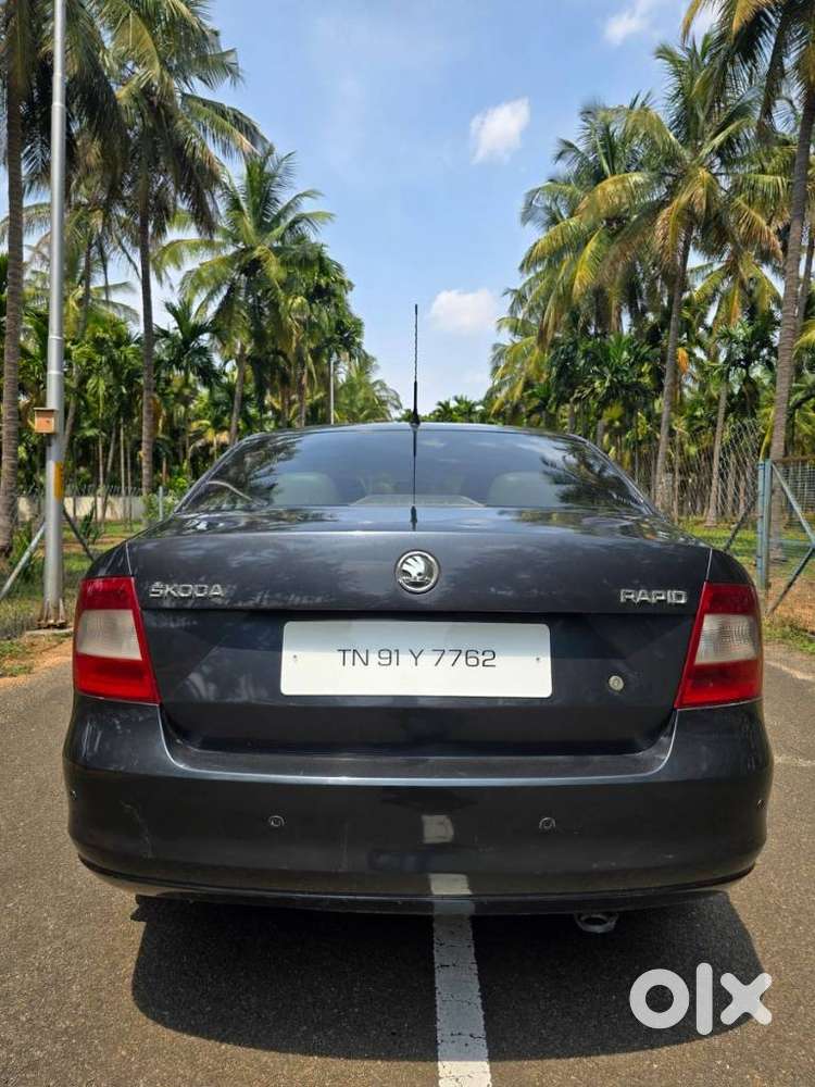 Skoda Rapid 2013-2016 1.5 Tdi At Ambition With Alloy Wheel, 2016, Di..