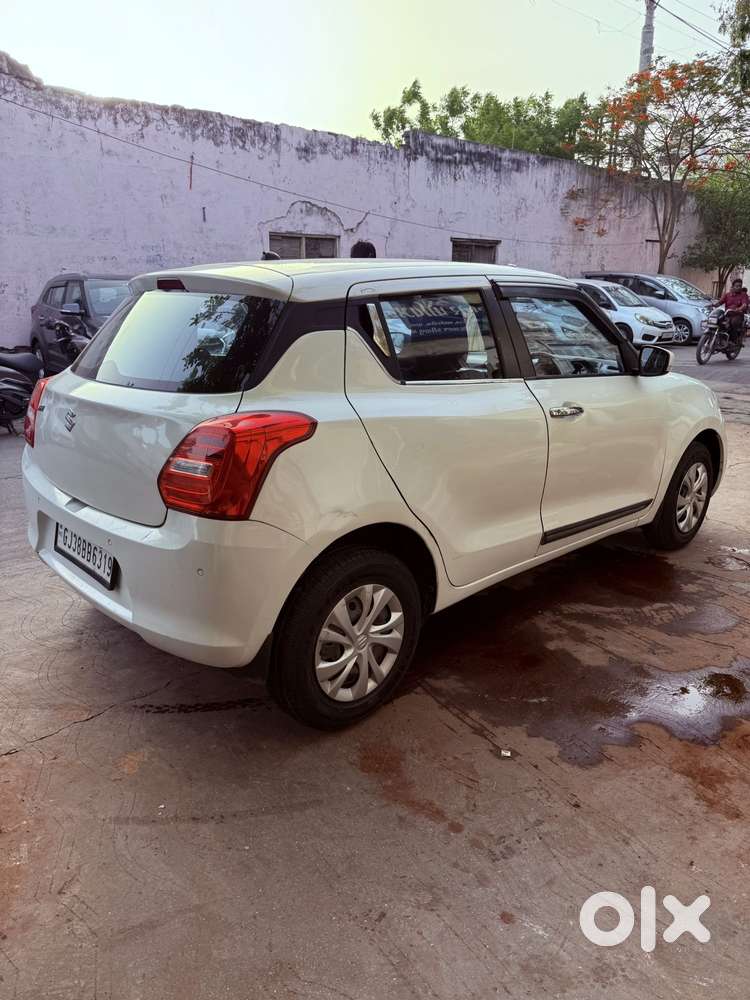 Maruti Suzuki Swift Vxi + Manual, 2020, Petrol