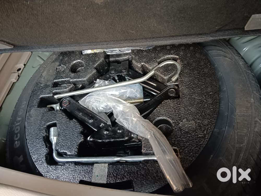 Mahindra Xuv300 W8, 2020, Petrol