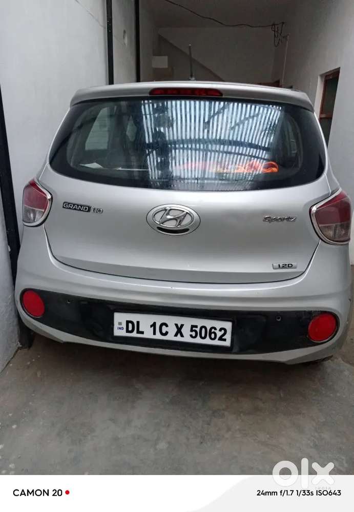 Hyundai Grand I10 2017 Diesel 80000 Km Driven