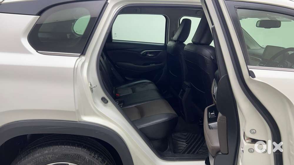Toyota Urban Cruiser Hyryder 1.5 V Hybrid, 2022, Cng & Hybrids