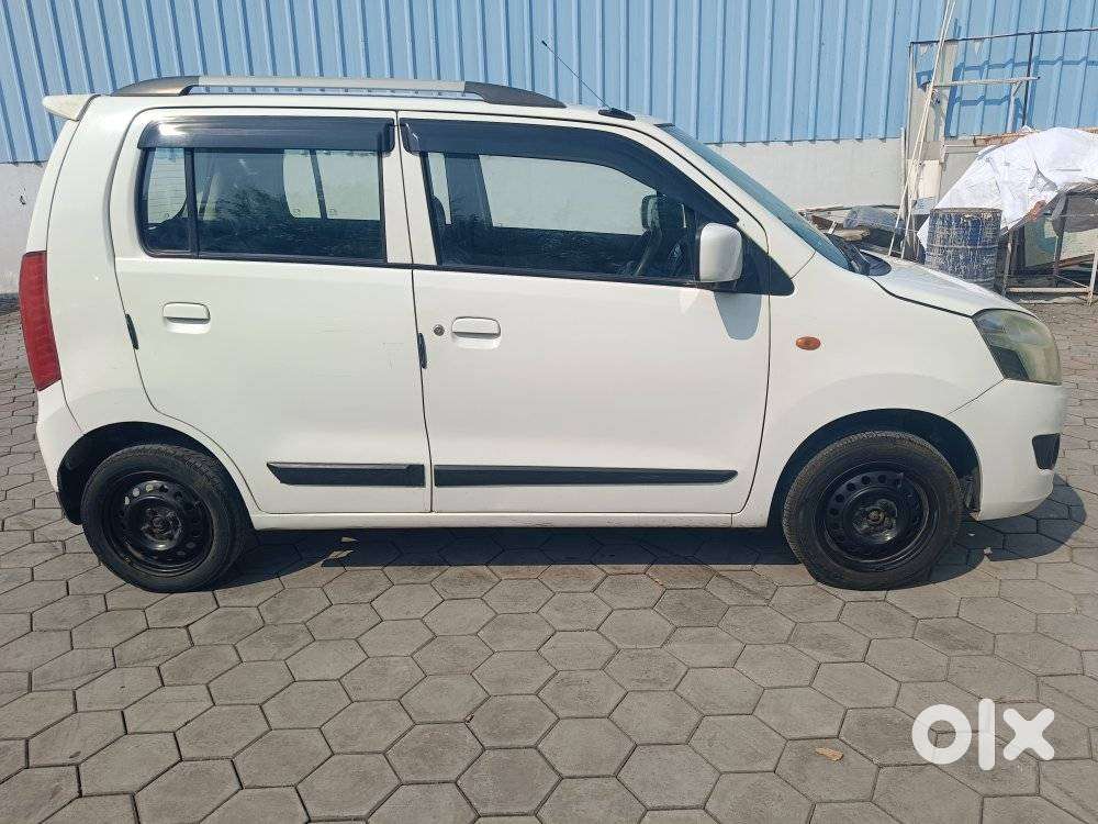 Maruti Suzuki Wagon R Vxi 1.0, 2017, Petrol