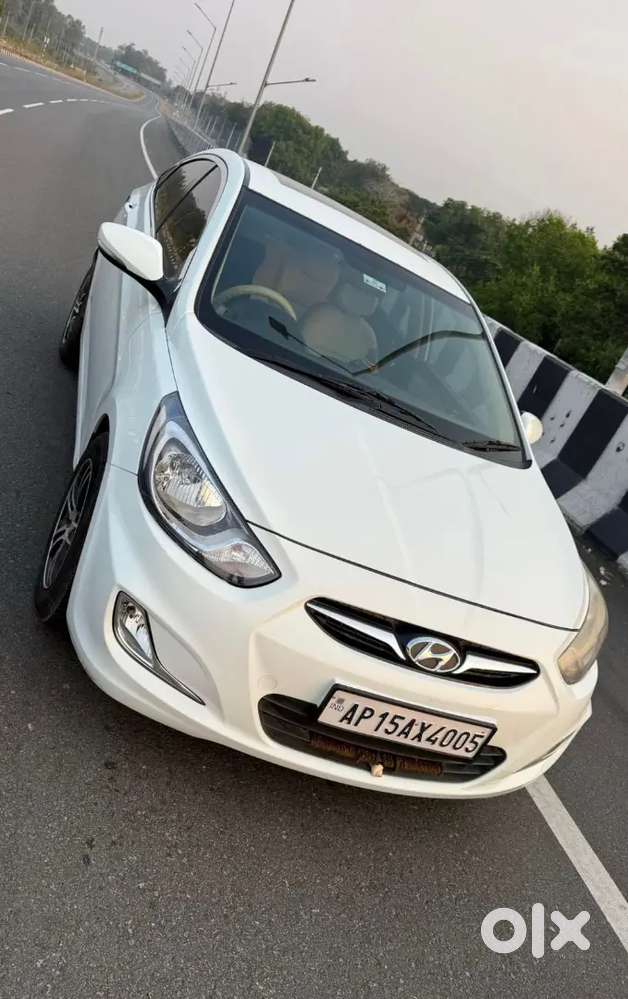Hyundai Verna 2012 Diesel 98000 Km Driven