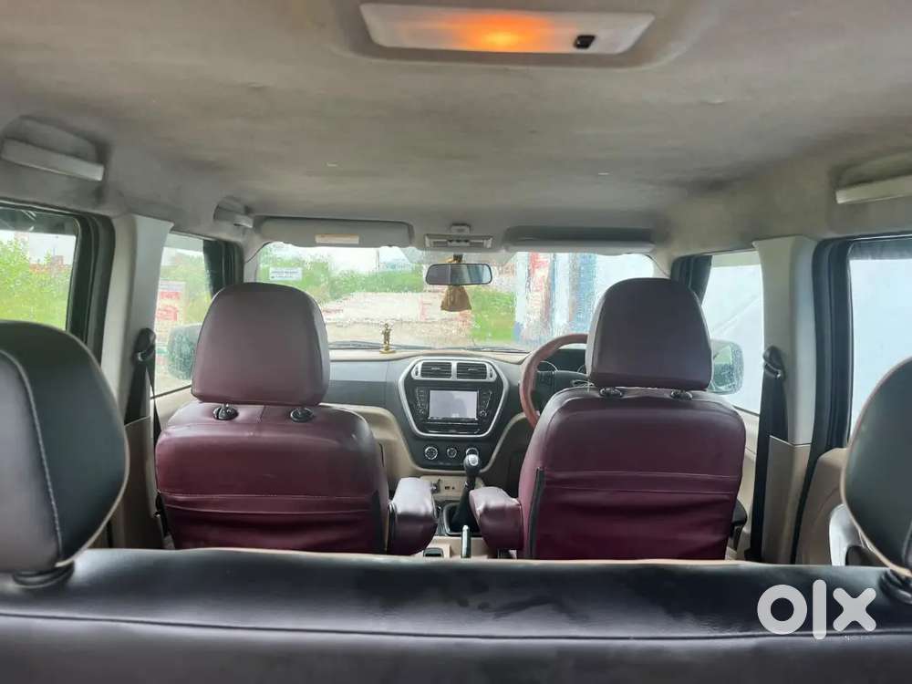 Mahindra Tuv 300 2017 Diesel Manual Top And Variant