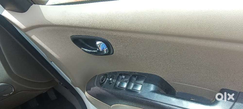 Hyundai I10 1.2 Sportz 2013