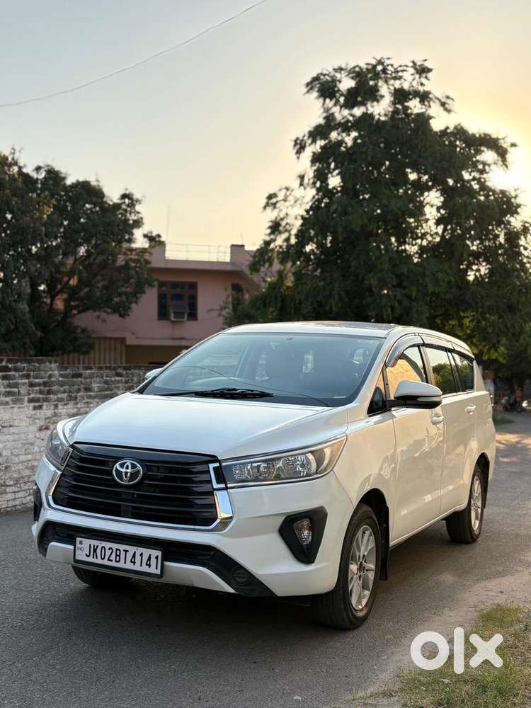 Toyota Innova Crysta 2017 Diesel Well Maintained