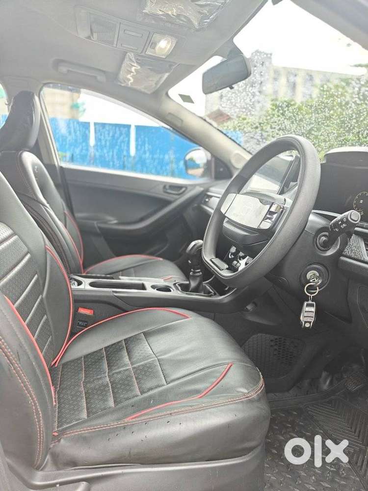 Tata Nexon Fearless Plus (ps) 1.2 Icng 6mt Red Dark Edition, 2025, C..
