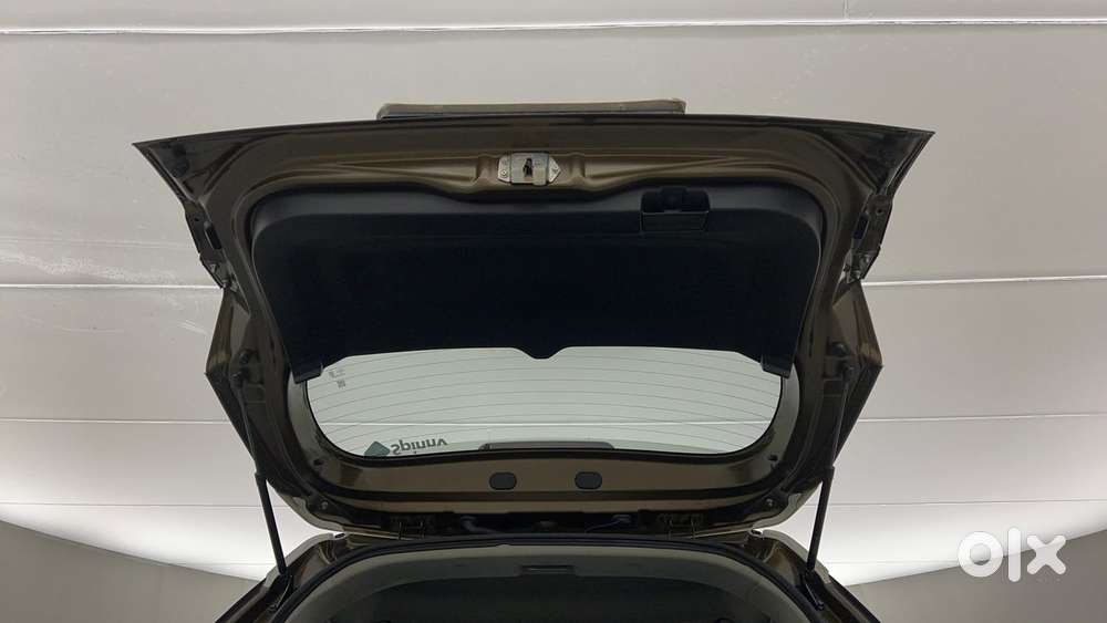 Maruti Suzuki Vitara Brezza 1.5 Zxi Plus, 2022, Petrol