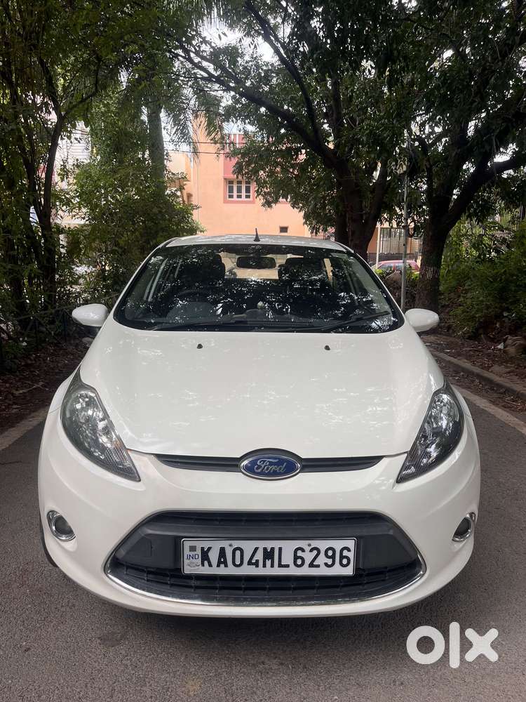 Ford Fiesta Petrol Titanium Plus, 2013, Diesel
