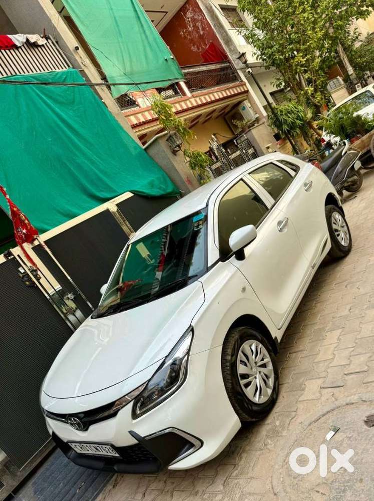 Toyota Glanza 1.2 E, 2023, Petrol