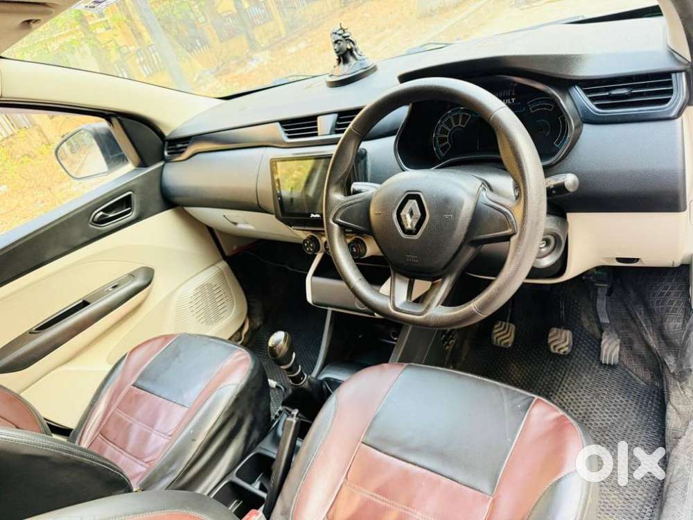 Renault Triber 1.0 Rxe, 2023, Petrol