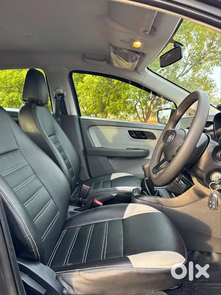 Tata Altroz 1.2 Xe 2020