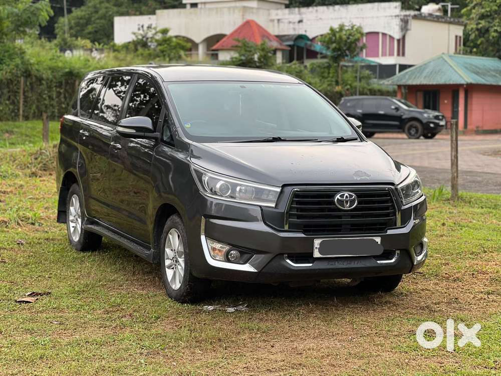 Toyota Innova Crysta 2.4 G Mt, 2016, Diesel