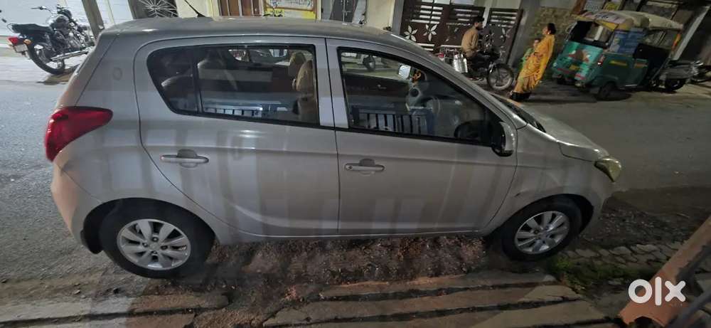 Hyundai I20 Spotz 2012 Year