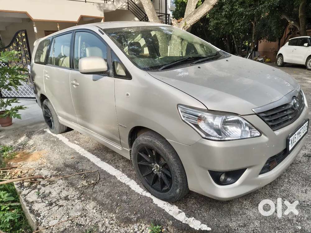 Toyota Innova Diesel Manual 2013 Year