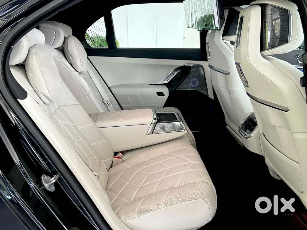 Bmw I7 M70 Xdrive, 2025, Electric