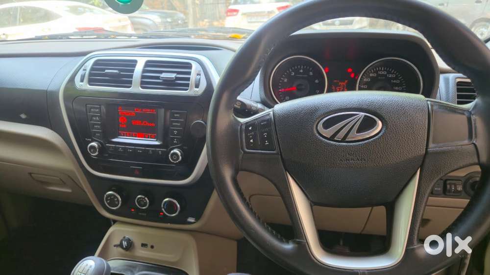 Mahindra Tuv 300 T8, 2017, Diesel