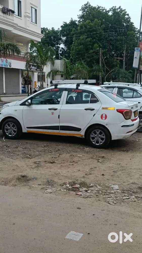 Hyundai Xcent 2017 Car