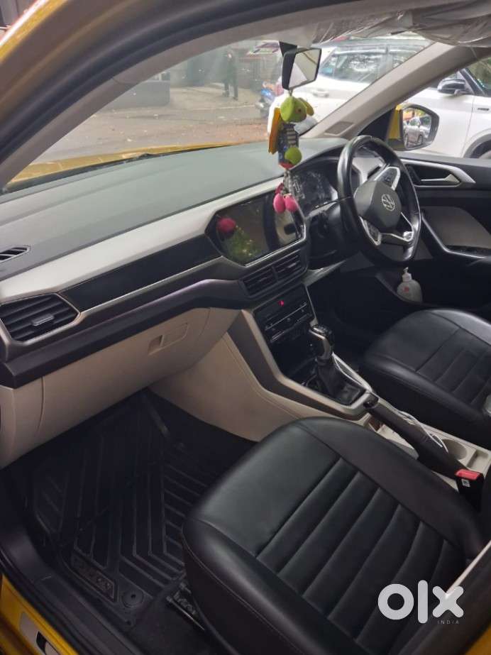 Volkswagen Taigun 1.0 Tsi Highline At, 2022, Petrol