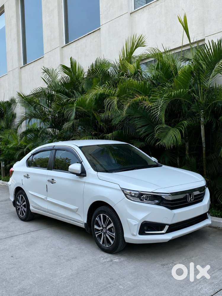 Honda Amaze (2025) Vx I-vtec (petrol) - Top Model  Almost Brand New