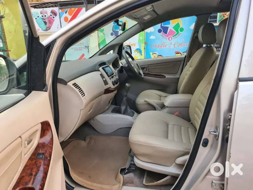 Toyota Innova 2012 Diesel Well Maintained