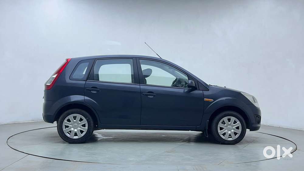 Ford Figo Petrol Zxi, 2013, Petrol
