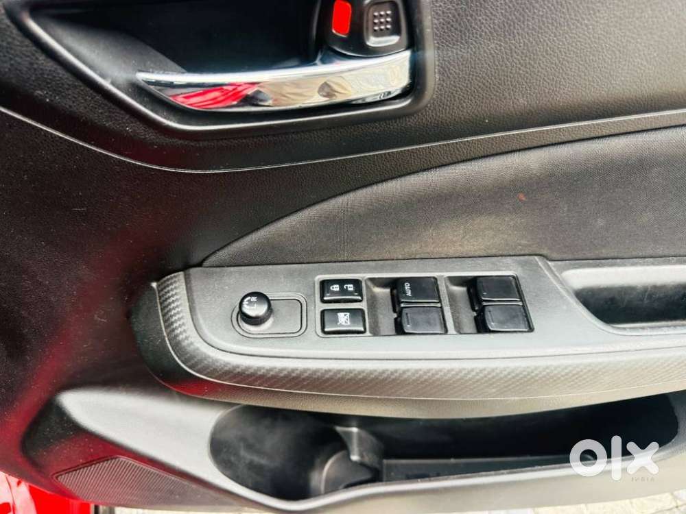 Maruti Suzuki Swift 1.2 Vxi (o), 2023, Petrol