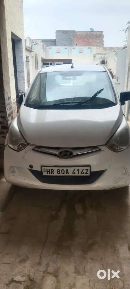 Hyundai Eon 2012 Lpg 130000 Km Driven