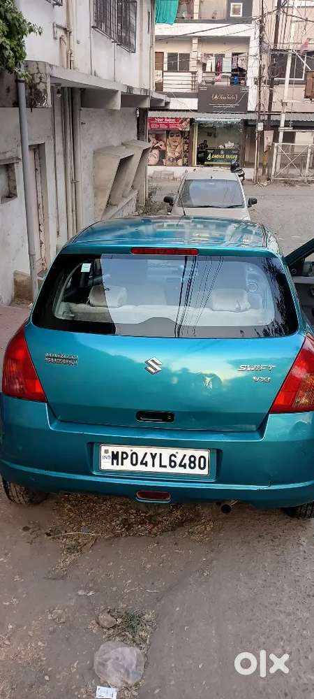 Maruti Suzuki Swift 2006 Petrol 77500 Km Driven