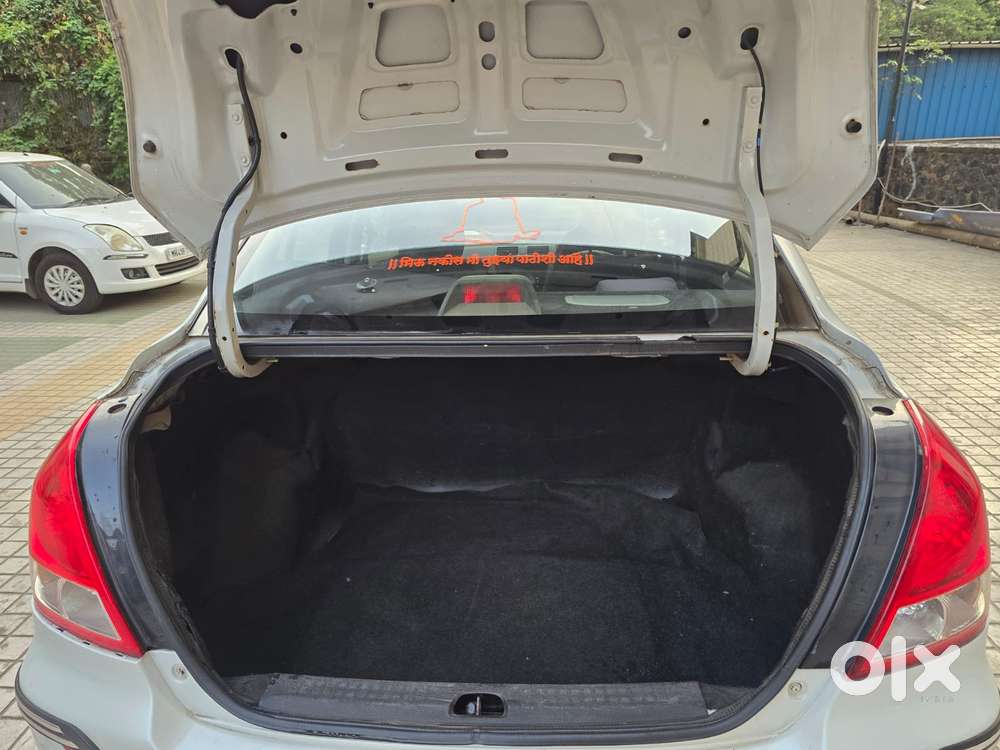 Maruti Suzuki Swift Dzire Lxi, 2009, Petrol