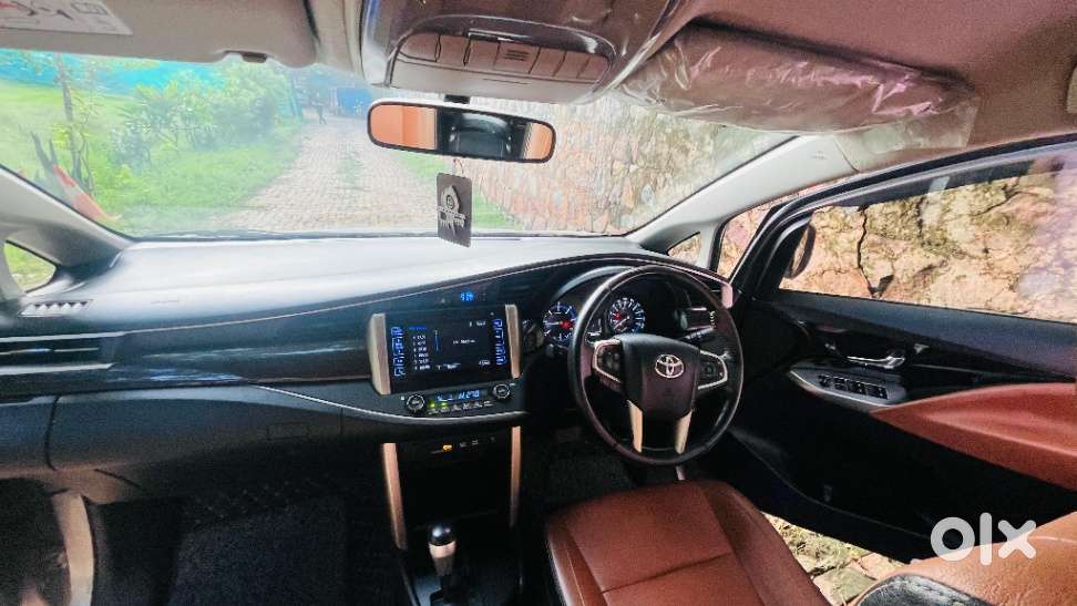 Toyota Innova Crysta 2.8 Z, 2016, Diesel