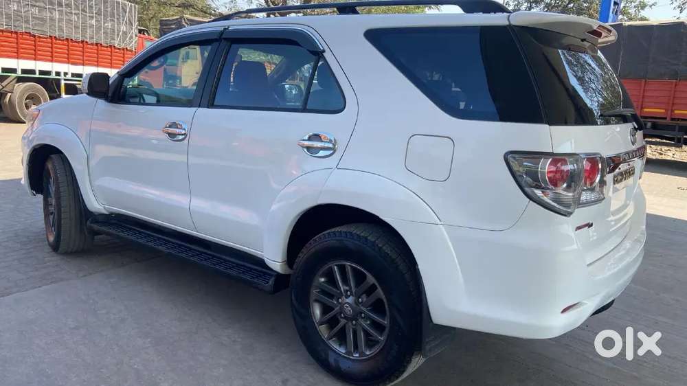 Toyota Fortuner 2012 Diesel 150000 Km Driven