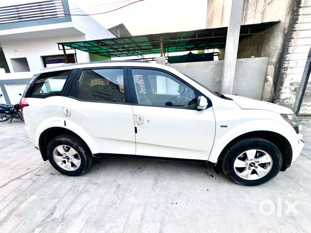 Mahindra Xuv500 W8 Dual Tone, 2013, Diesel